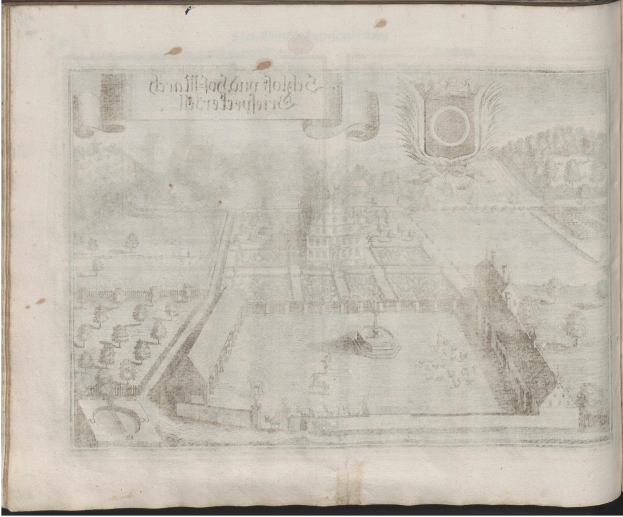 Ein aufgeschlagenes Buch mit einer detaillierten Stadtansicht, die Geb├Ąude, Stra├čen und Text enth├Ąlt.