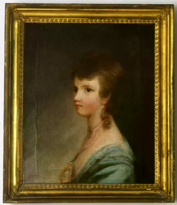 Ein Porträt einer jungen Frau in einem blauen Kleid, die anmutig mit verschränkten Händen und leicht geneigtem Kopf steht, gemalt im realistischen Öl-auf-Leinwand-Stil mit leuchtenden Farben und detaillierten Einzelheiten.