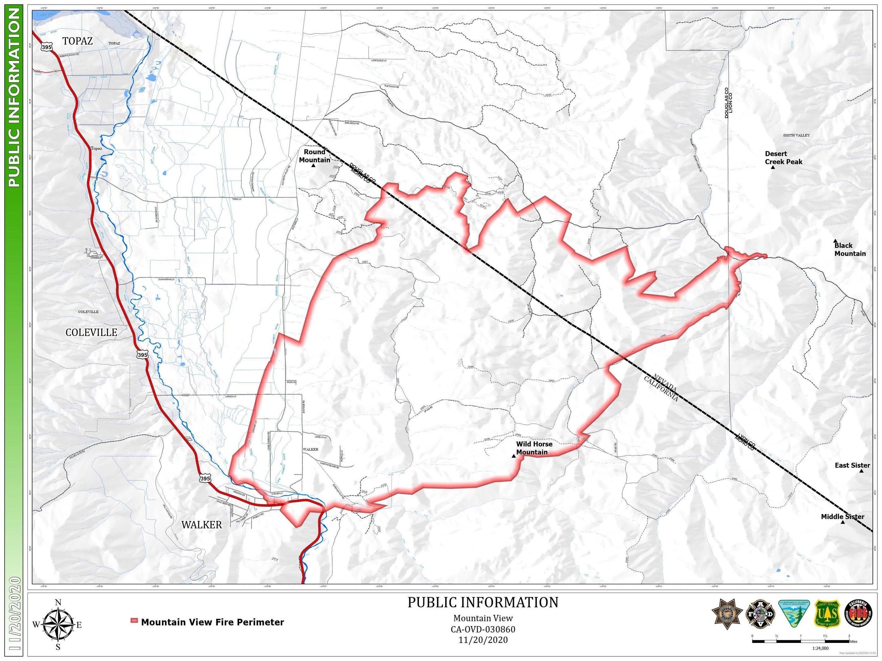Detailierte Wanderkarten-Poster zum Gipfel, einschließlich Route, Sehenswürdigkeiten und informativen Text mit Logos.