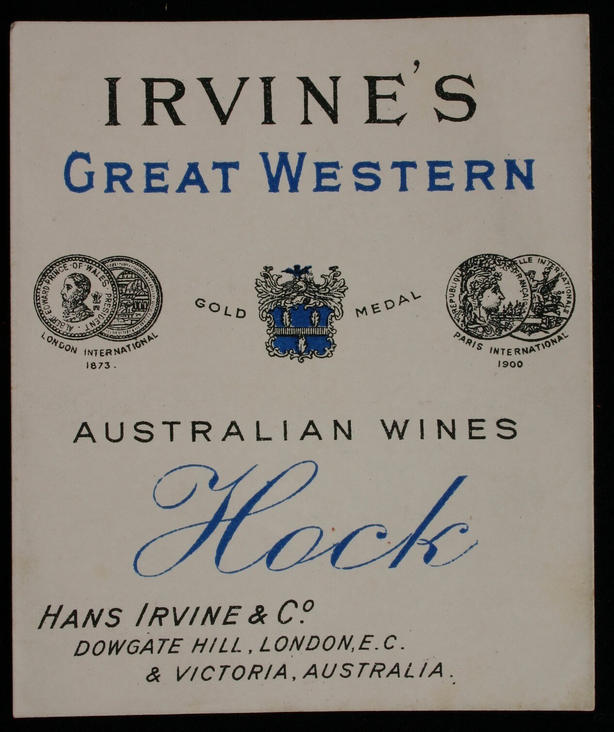 Plakat, das Irvines großartige westaustralische Weine bewirbt und das Logo und den Text des Unternehmens zeigt.