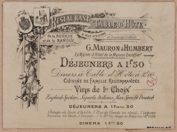 Alte Speisekarte mit einem Mann und einer Frau, die das Restaurant und seine Angebote beschreiben.